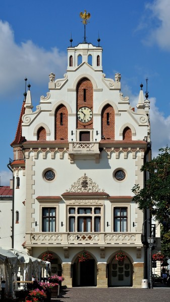 PL-PK Rzeszów, ratusz 2016-08-30--10-31-48-001