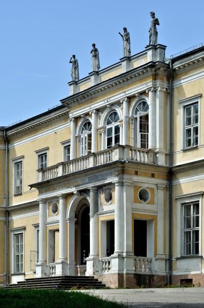 PL-SK Chroberz, pałac 2016-08-20--13-06-03-001