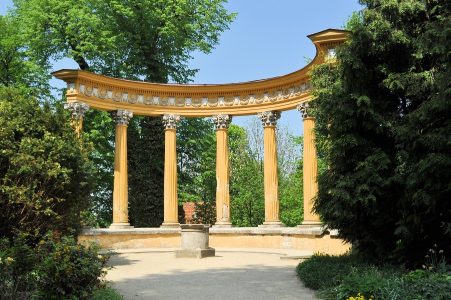 PL - Łańcut - park zamkowy - 2012-05-02--11-09-12-26