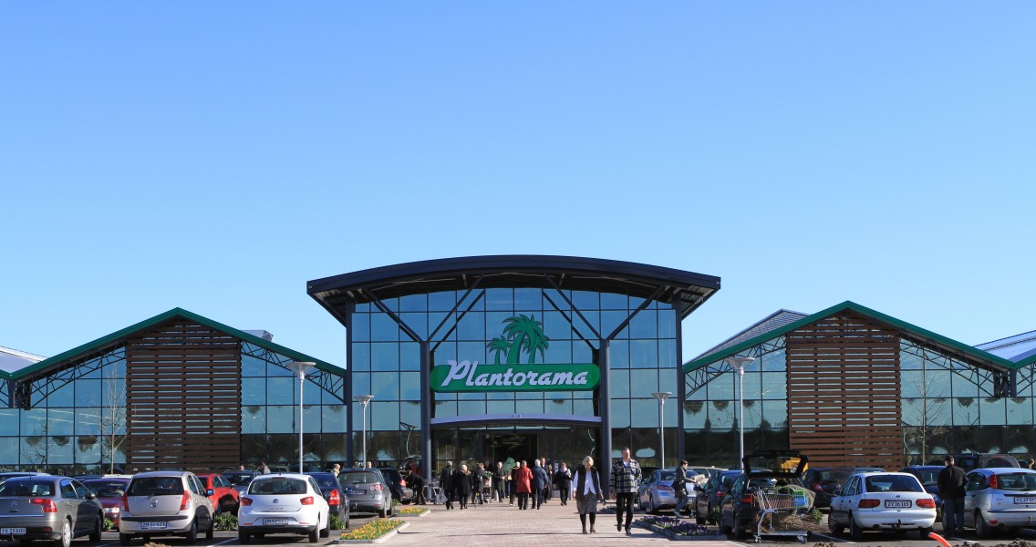 Plantorama Havecenter i Hillerød, Nordens største overdækkede havecenter med 10.000 kvm facade