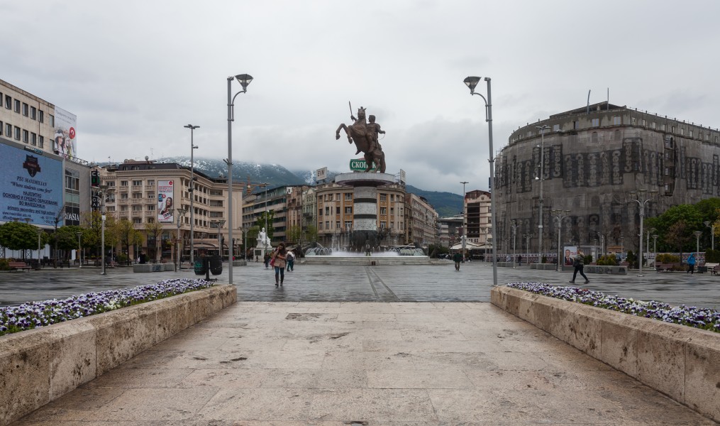 Plaza de Macedonia, Skopie, Macedonia, 2014-04-17, DD 70