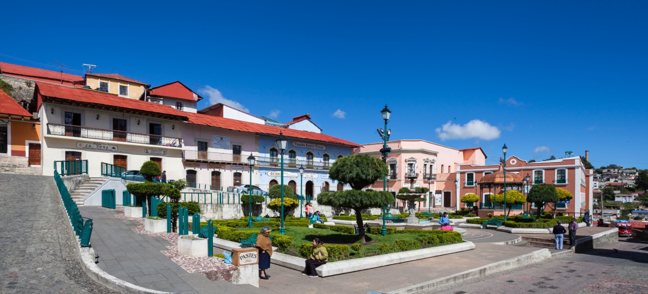 Plaza Principal, Real del Monte, Hidalgo, México, 2013-10-10, DD 01