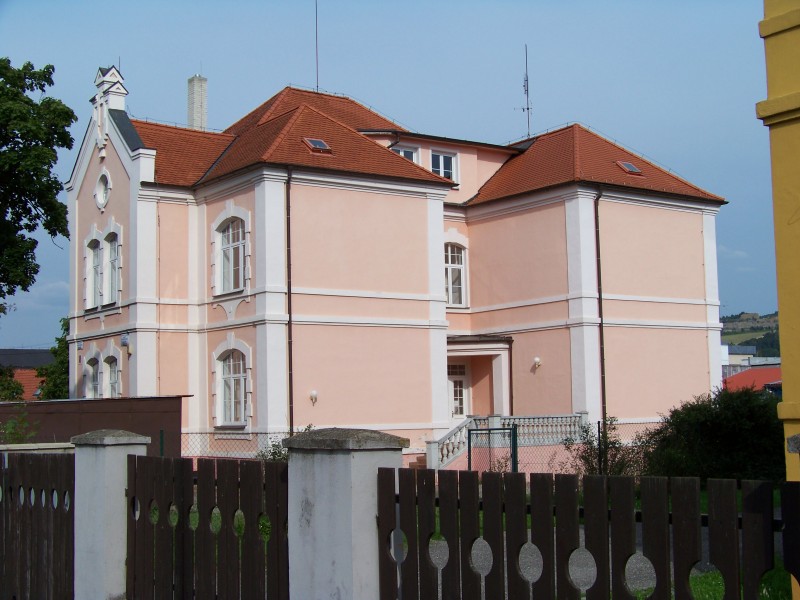 Počaply, Plzeňská, mateřská škola, vila