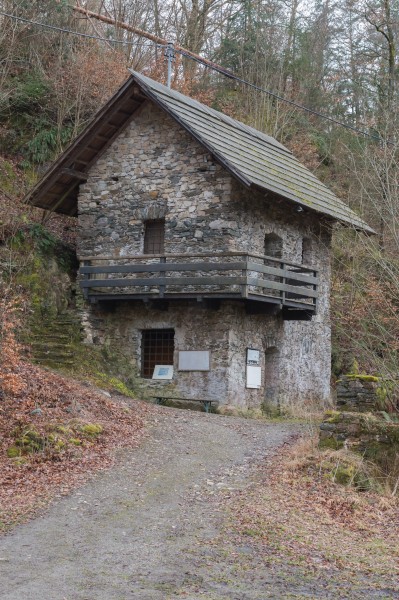 Poertschach Burgruine Leonstain Verwaltungs-Gebaude im aeusseren Hof 26032015 0598