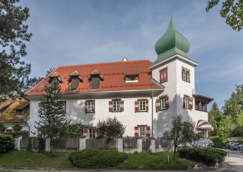 Poertschach Leonstainerstrasse 1 Schloss Leonstain 26062016 2887