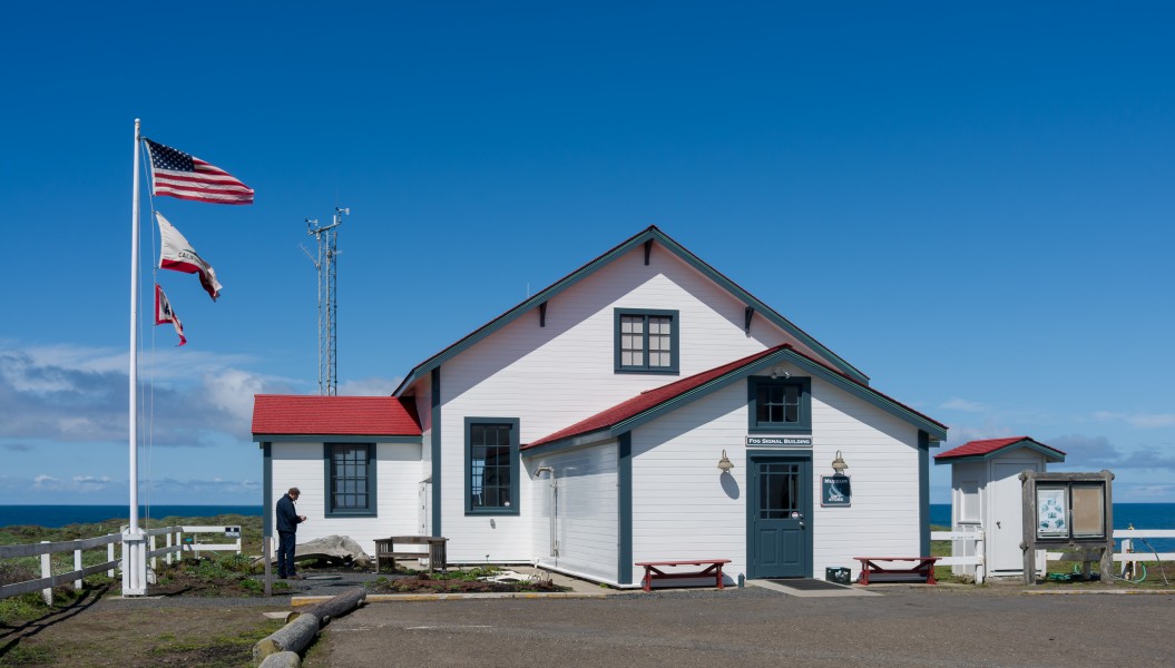 Point Arena Lighthouse, Fog Signal Building