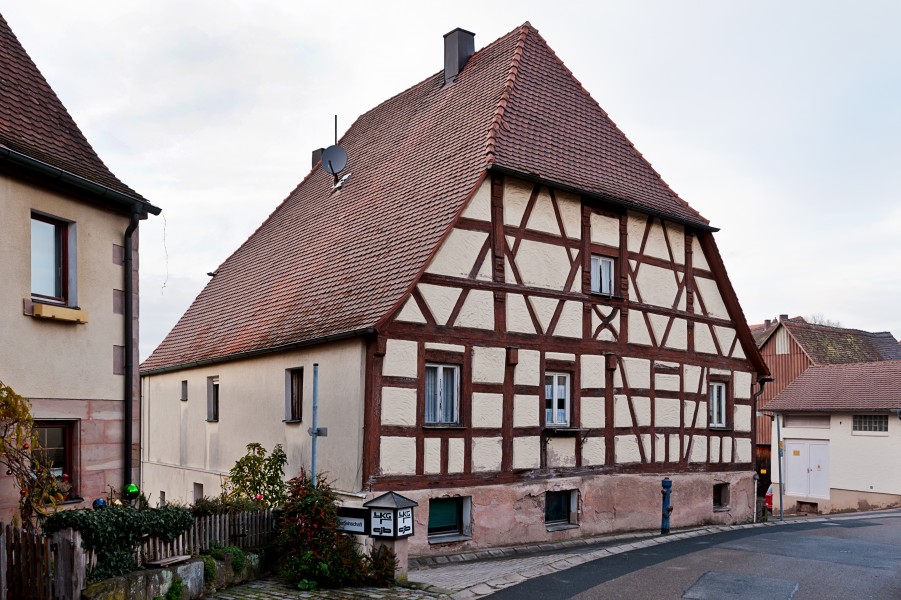 Puchtastraße 31 (Cadolzburg) 002 HaJN 7696