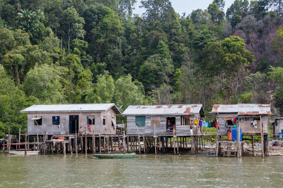 Pulau-Timbang Sabah Stilthouses of Kampung Jerman-01
