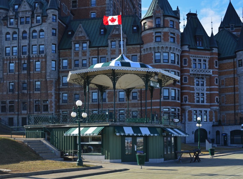 Quebec - Terrasse Dufferin 02