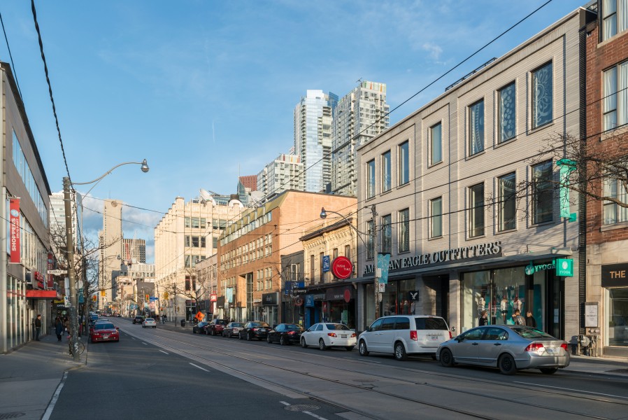 Queen St W, Toronto, as seen between Beverly St and John St 20170416 1