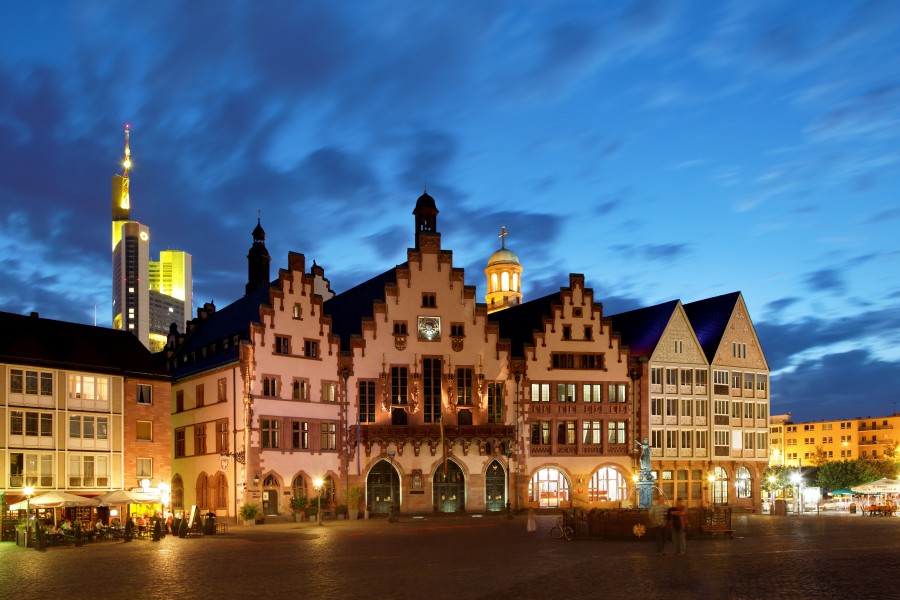 Römerberg Frankfurt abends