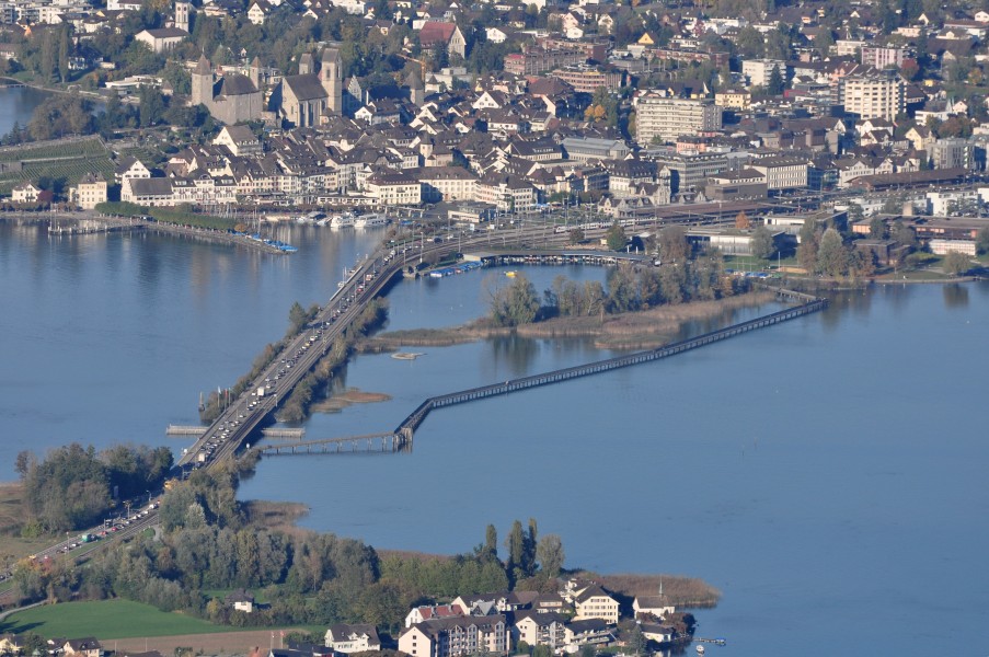 Rapperswil - Seedamm - Holzbrücke - Hurden - Etzel Kulm 2010-10-21 16-44-08