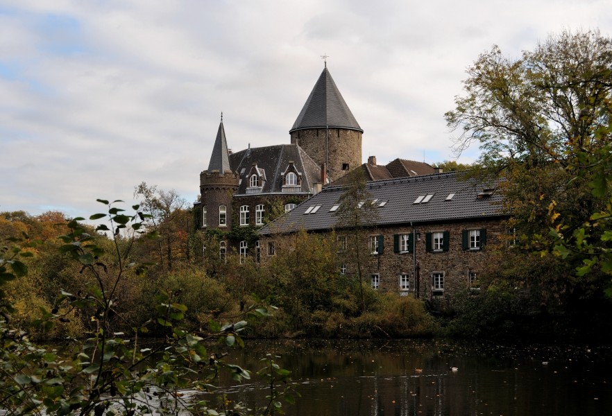 Ratingen, Schloss Linnep, 2011-10 CN-01