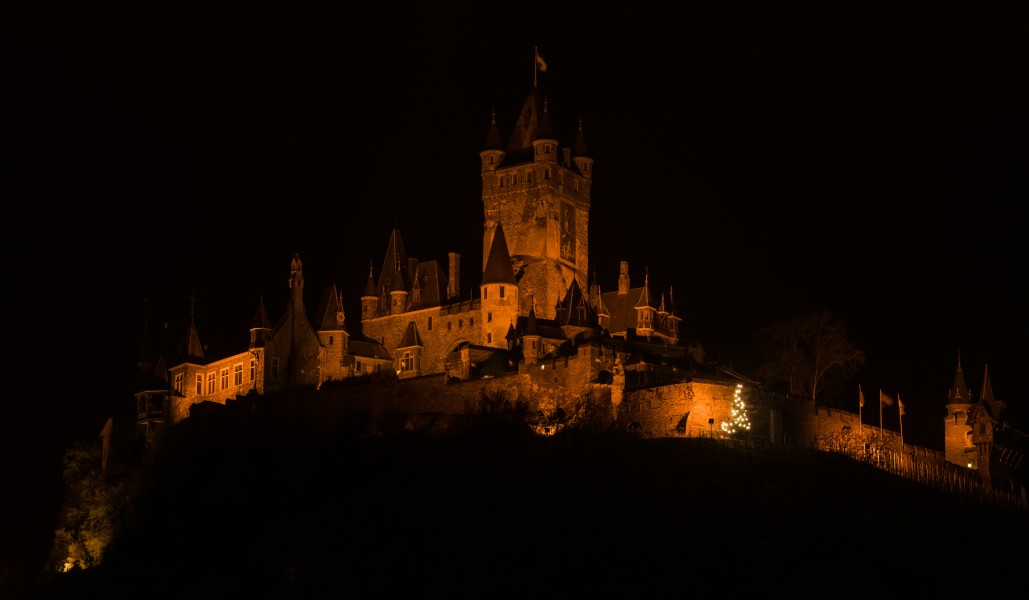 Reichsburg Cochem beleuchtet 2014