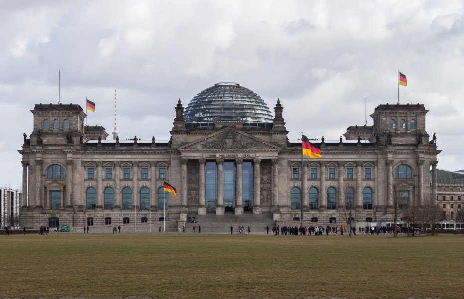 Reichstagsgebäude Westfassade