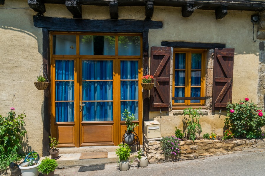 Residential house in Penne 02