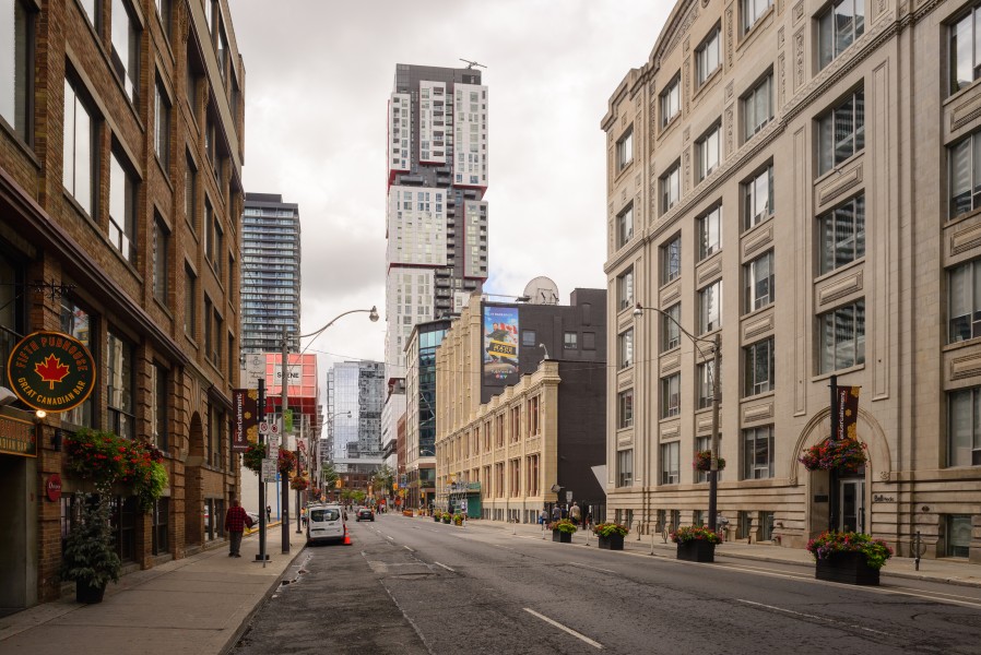Richmond Street West August 2017 02