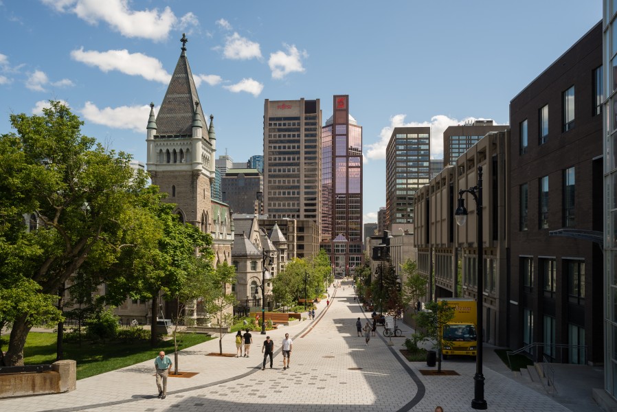 Rue McTavish August 2017 01