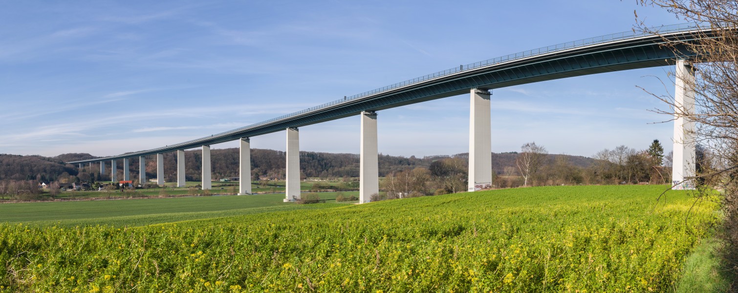Ruhrtalbruecke Morgens Panorama 2014