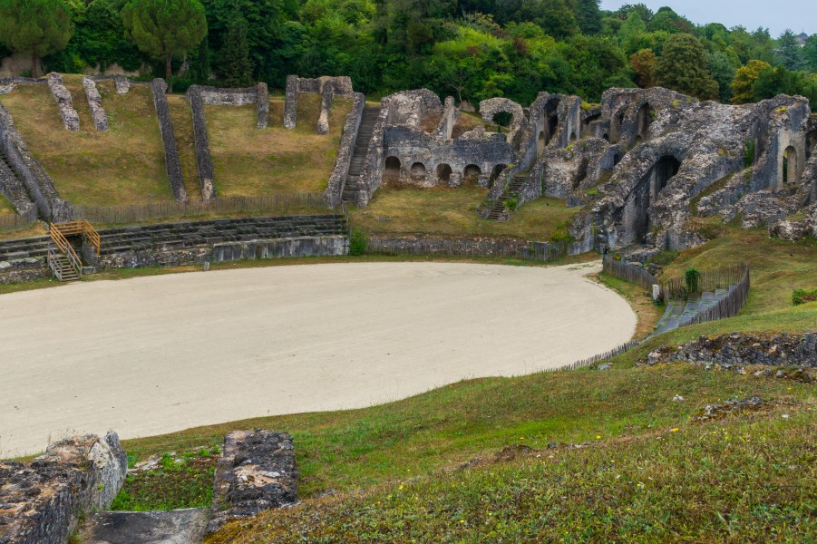 Saintes roman amphitheatre Charente-Maritime