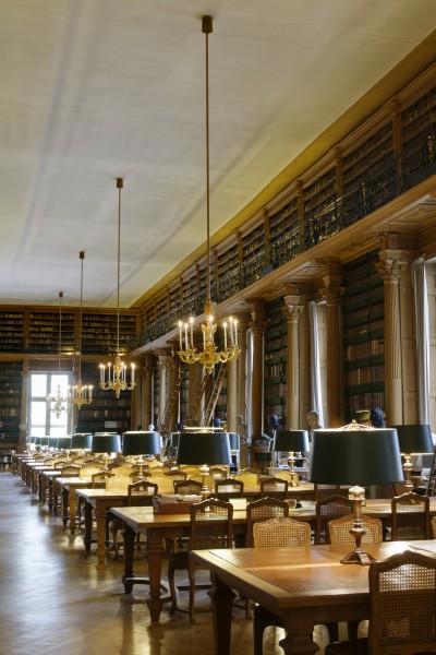 Salle de lecture de la Bibliotheque Mazarine Paris n2
