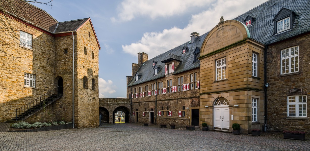 Schloss-Broich-2013-01-Alternative