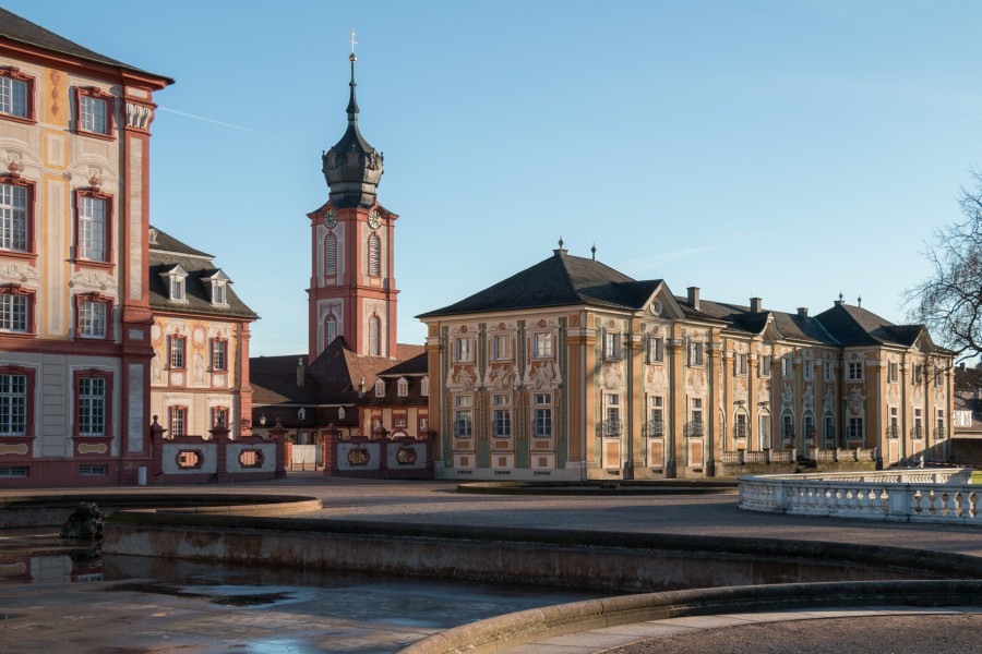 Schloss Bruchsal-Kirchturm-Kavalierbau