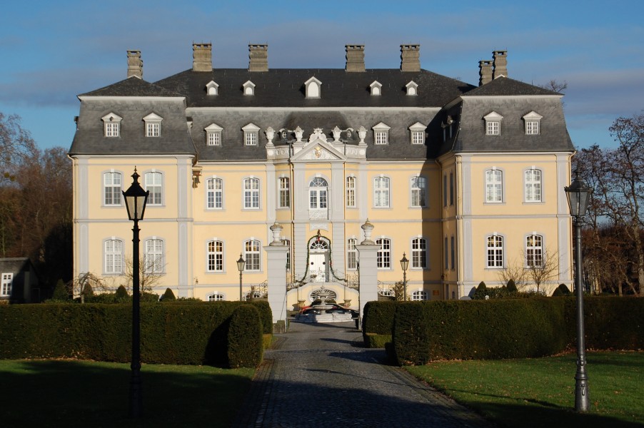 Schloss Schwarzenraben 01