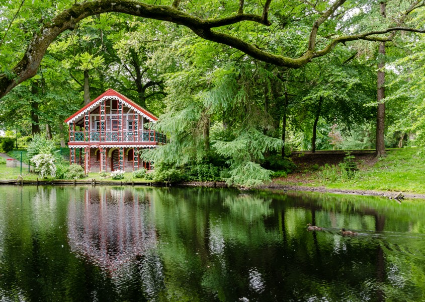 Schweizerhaus Schloßpark Ritzebüttel 2013 02