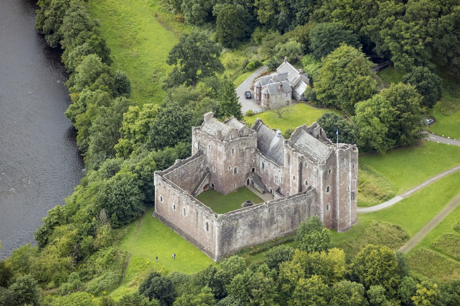 Scotland-2016-Aerial-Doune Castle (and Castle keeper's cottage)