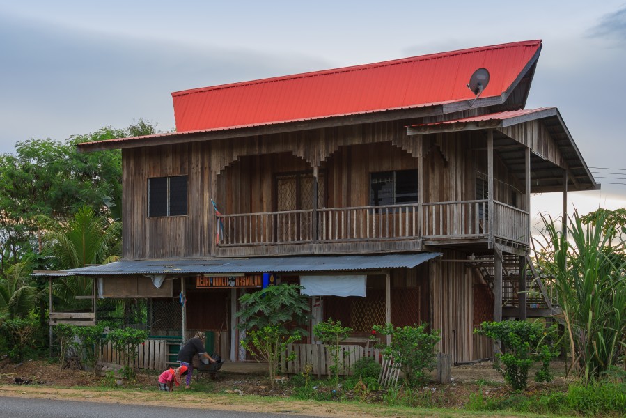 Semporna Sabah Kedai-Runcit-Hasmilan- in-Kampung-Bubul-ricefield-01