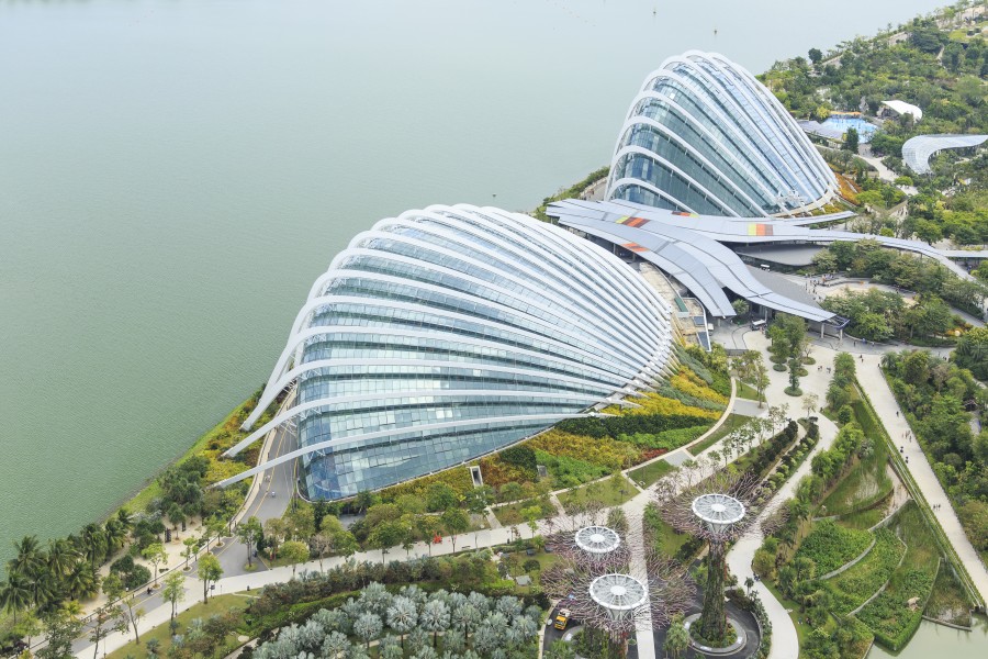 Singapore Flower-Dome-and-Cloud-Forest-in-The-Gardens-01