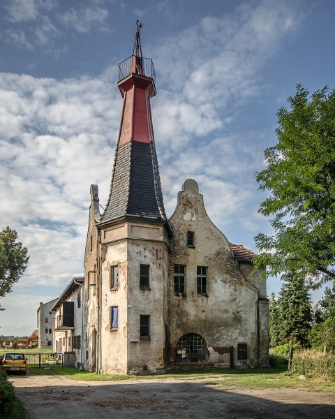 SM Małujowice Pałac Arndtów