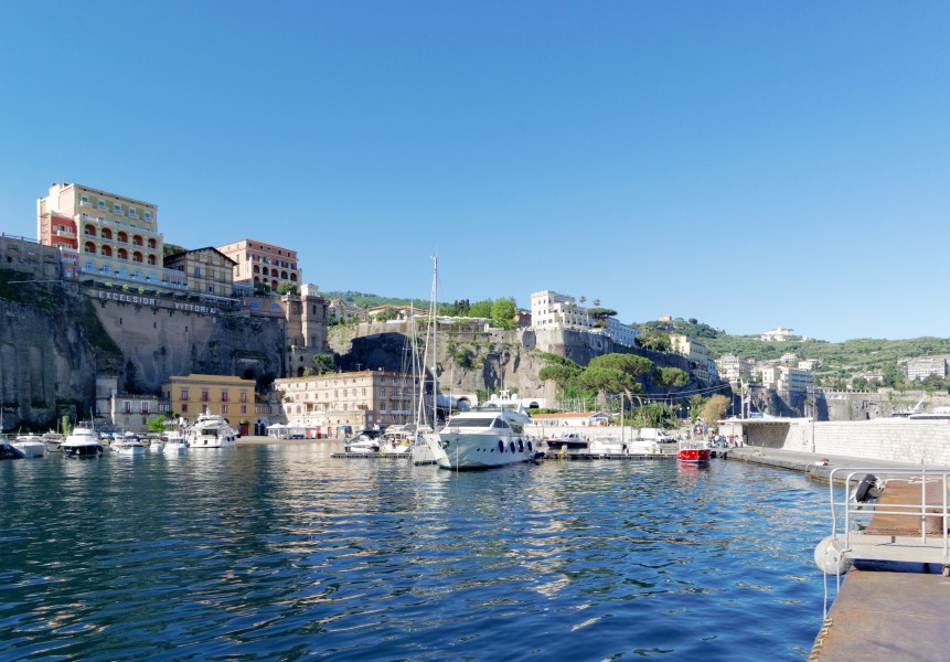 Sorrento BW 2013-05-14 08-42-01