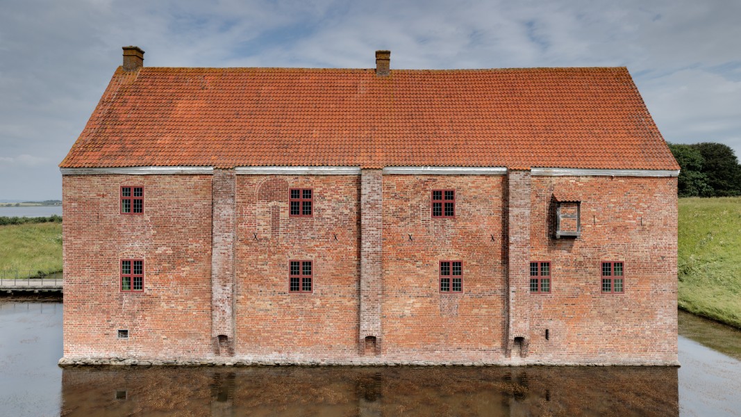 Spøttrup Castle Southern Facade 2015-07-12-2