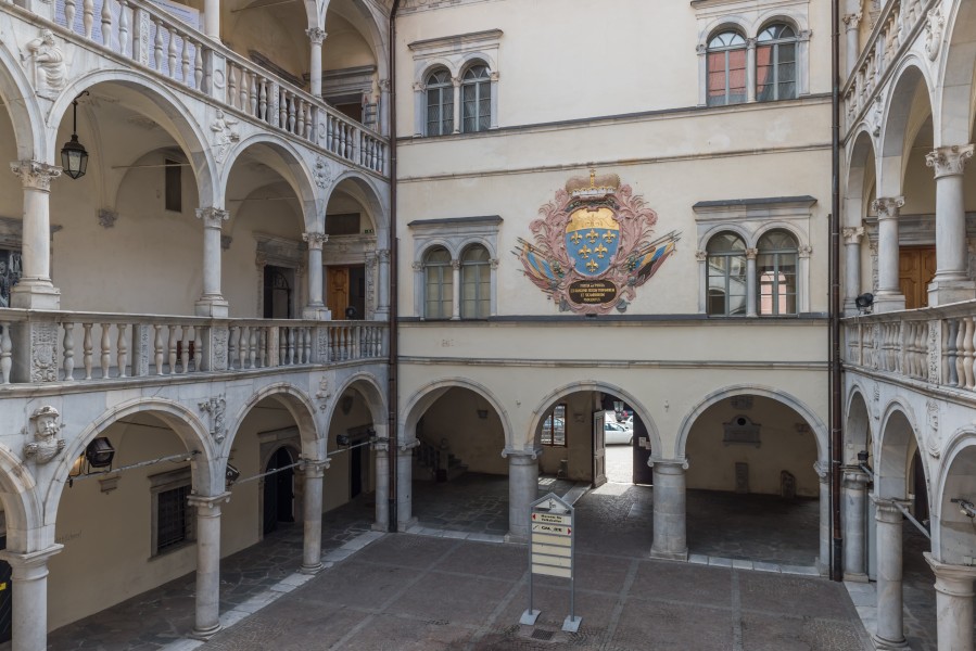 Spittal Schloss Porcia Arkadenhof 20042015 2422