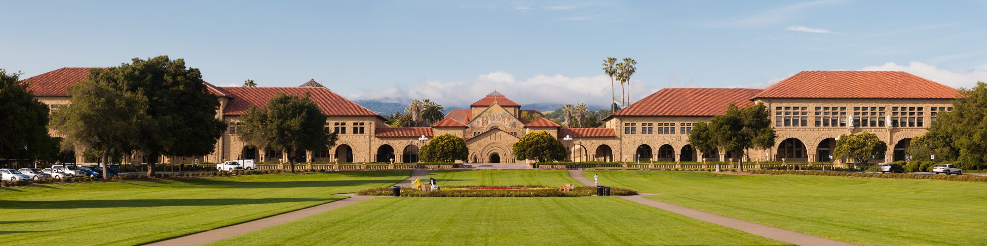 Stanford Oval May 2011 panorama