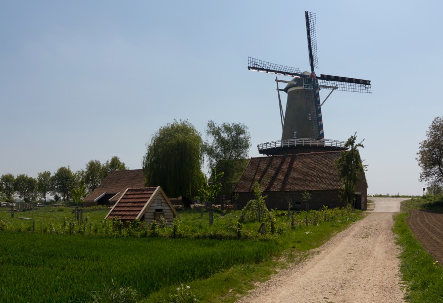 Stevensweert, de Hompesche Molen RM34905 foto9 2017-05-10 14.31