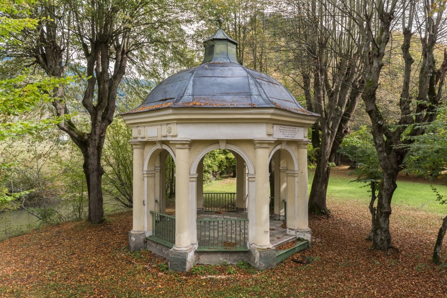 Straßburg Poeckstein 1 Schlosspark Monopteros 11102016 4827