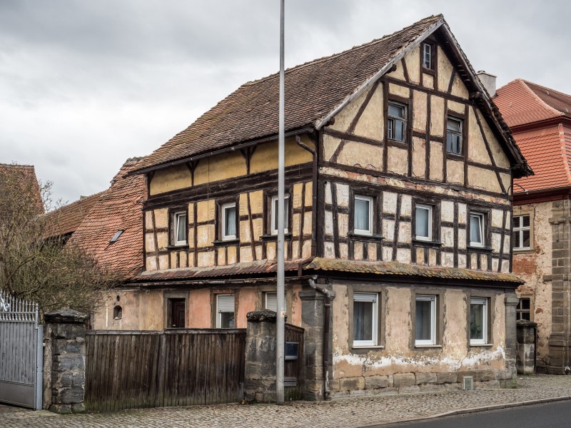 Strullendorf-farm-house-PC110016