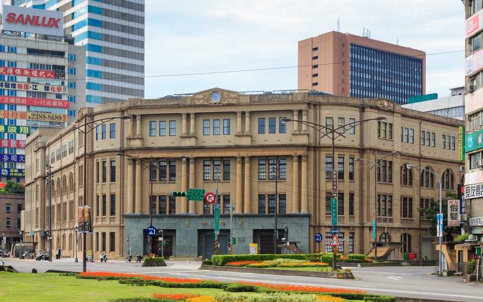 Taipei Taiwan Beimen-Post-Office-01