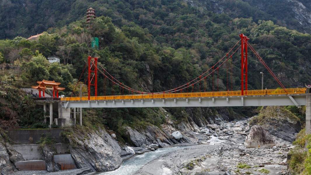 Taroko-Gorge Hualien Taiwan Pudu-Bridge-at-Taroko-National-Park-01