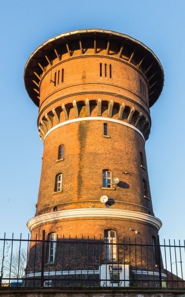 Torre de agua, Gniezno, Polonia, 2014-12-26, DD 09