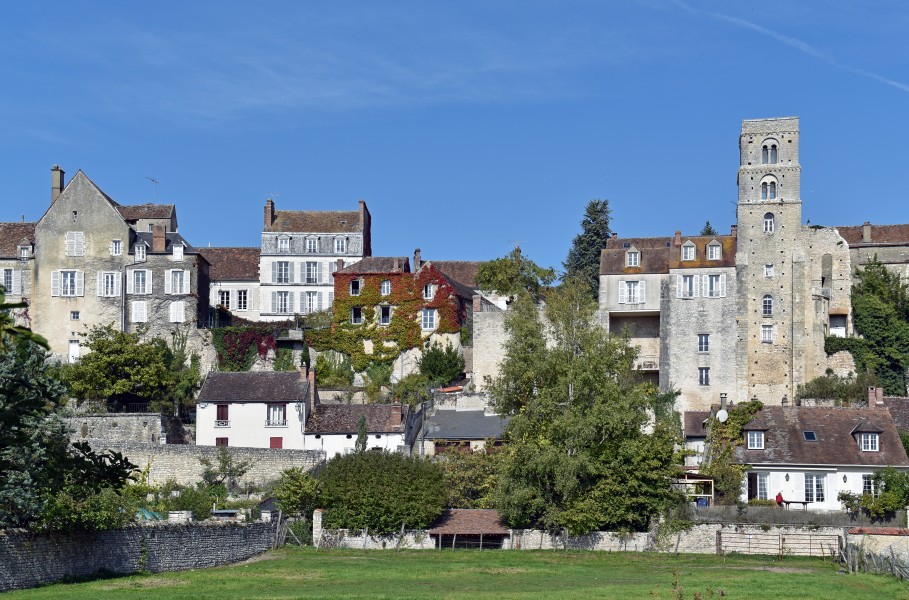 Tour-de-Saint-Thugal-à-Château-Landon-DSC 0149