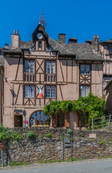 Tourist office in Conques 01