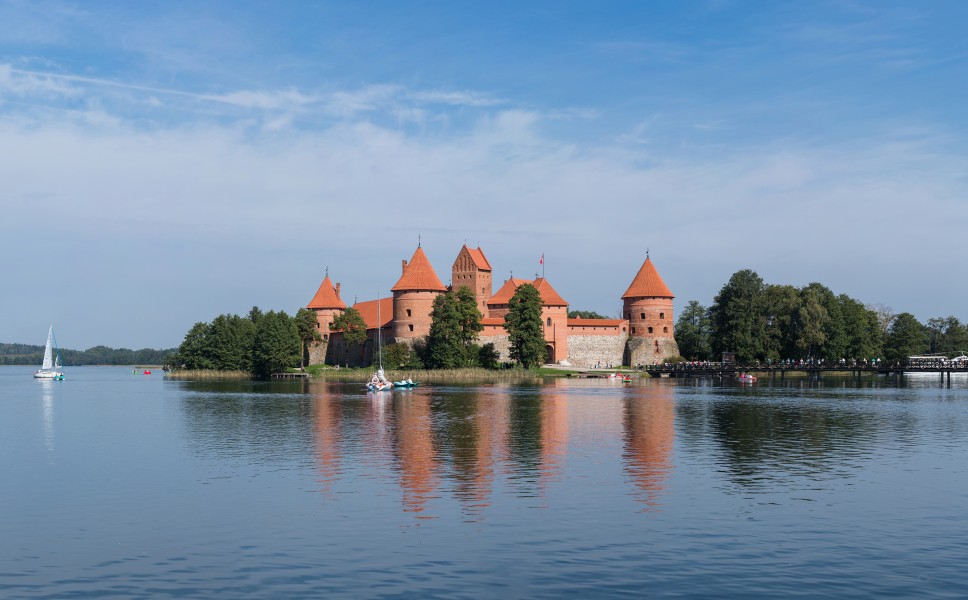 Trakai Island Castle, Lithuania - Diliff