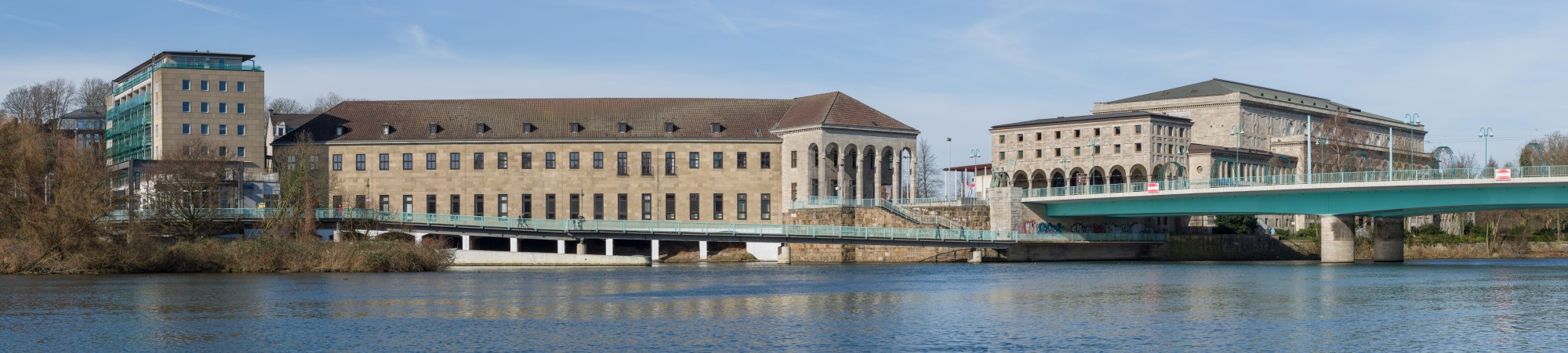 Uferensemble RWW Stadthalle Schlossbrücke Mülheim 2014 Crop
