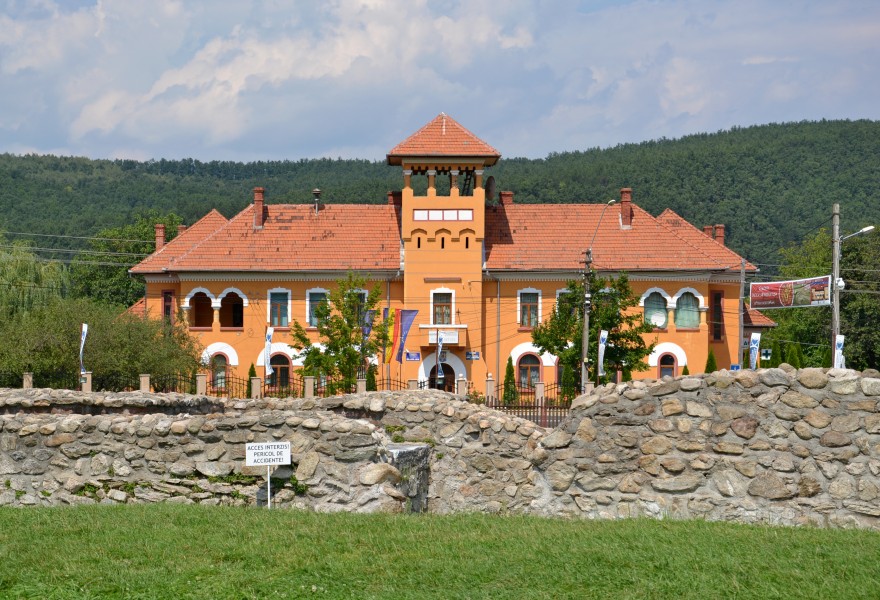 Ulpia Traiana Sarmizegetusa (by Pudelek) 02