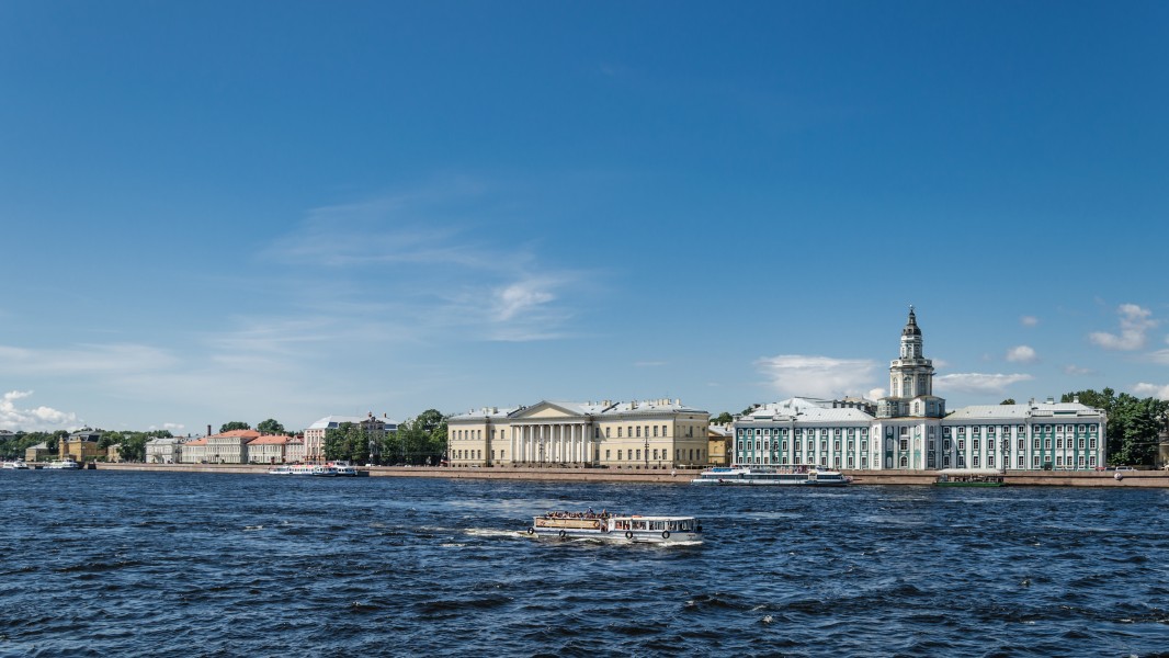 Universitetskaya Embankment 01