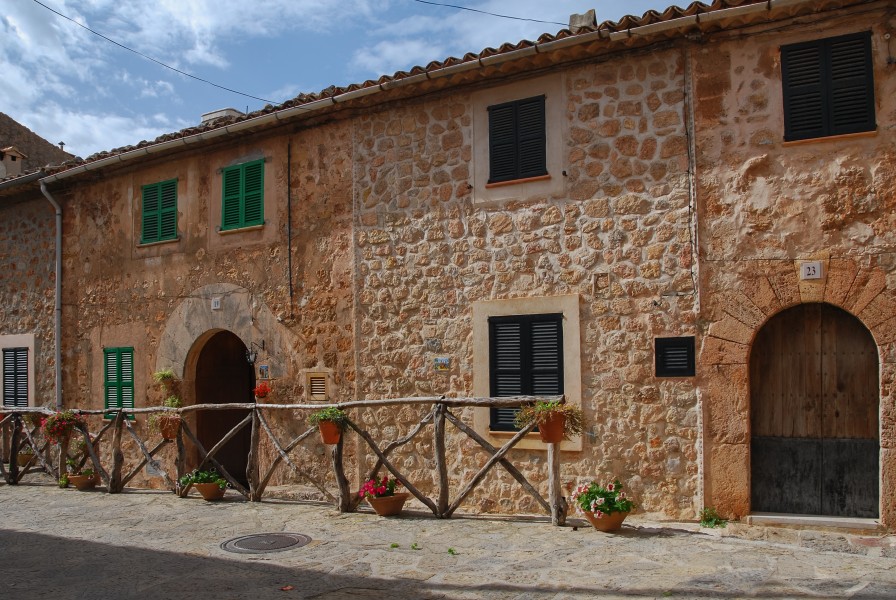 Valldemossa streets